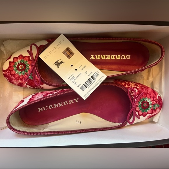 Burberry Women's Pink Floral Loafers - Picture 1 of 8